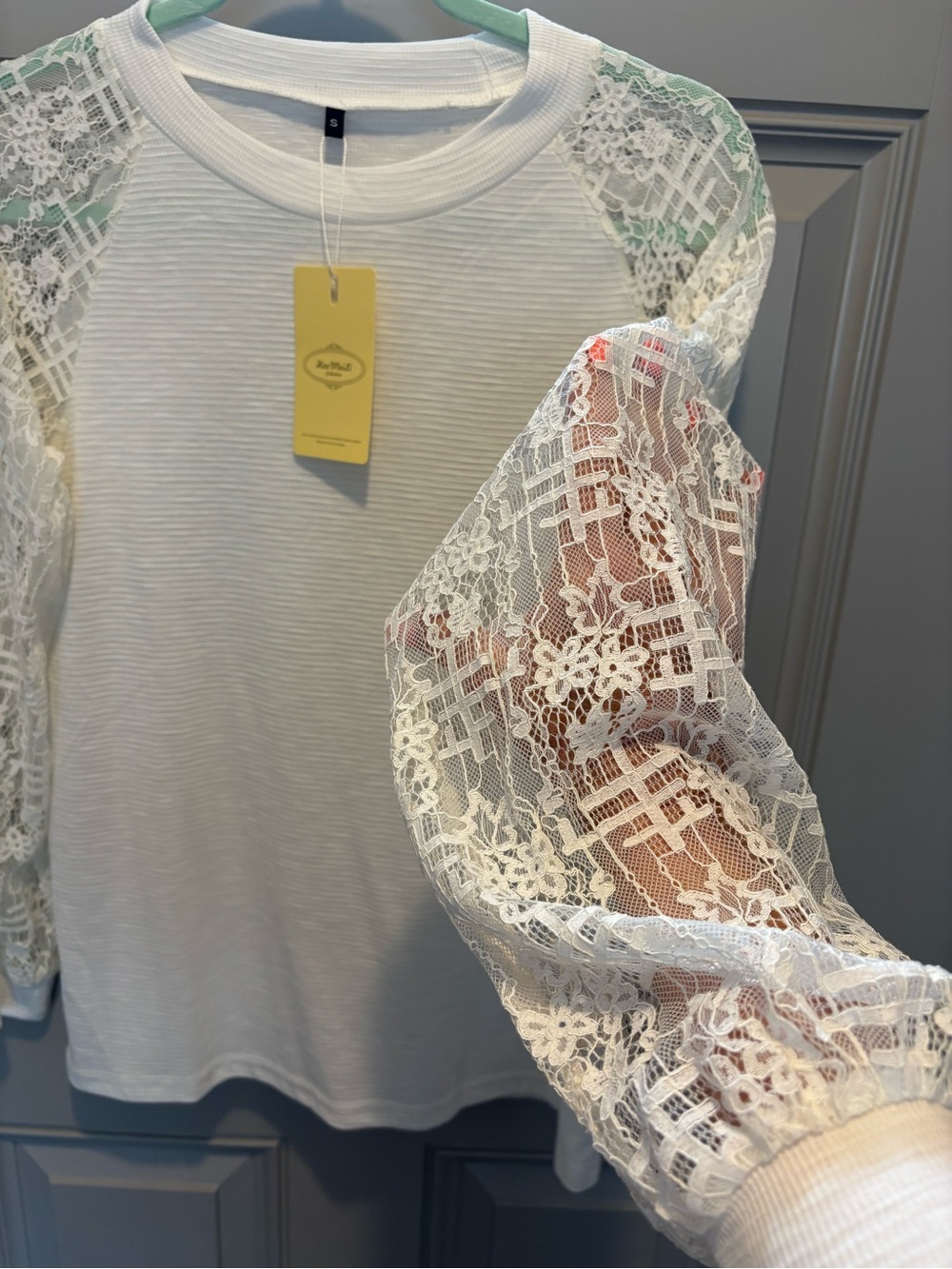 White long sleeve shirt with lace sleeves - Picture 3 of 3